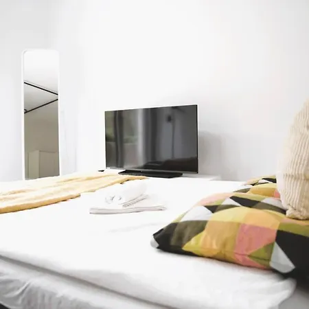 Apartment Lovely Close To