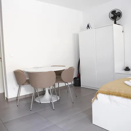 Appartement Charming Close To Centre Luxemburg