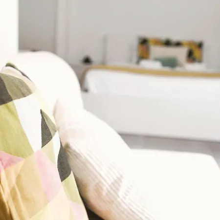 Charming Close To Centre